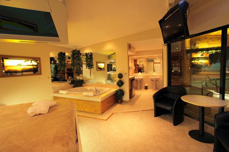 Sybaris Pool Suites - Indianapolis Oda fotoğraf